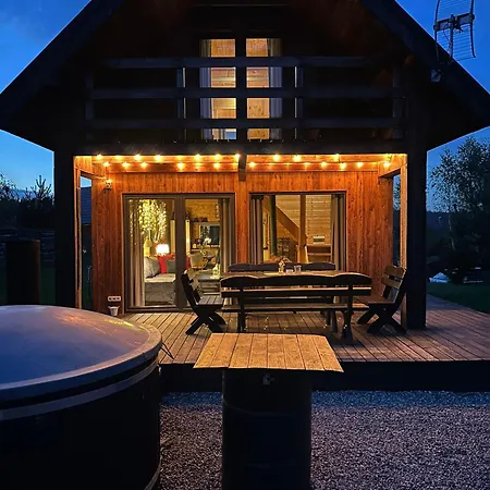 Villa Kaszubski Zakatek, 2 ,20 Osob,balia,sauna,kominek Sikorzyno